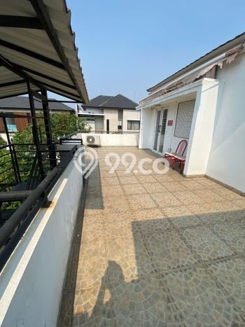 Rumah Elit Modern Tanpa Renovasi di Pondok Indah Jakarta Selatan Rumah Elit Modern Tanpa Renovasi di Pondok Indah Jakarta Selatan