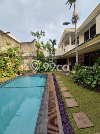 Dijual Rumah Luas Megah Dengan View Cantik di Ragunan, Jakarta Selatan Dijual Rumah Luas Megah Dengan View Cantik di Ragunan, Jakarta Selatan