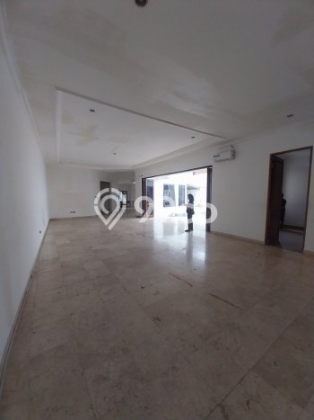 Rumah Kondisi Baik Disewakan di Ampera, Jakarta Selatan LT 1000m2, LB 1200m2 Rumah Kondisi Baik Disewakan di Ampera, Jakarta Selatan LT 1000m2, LB 1200m2