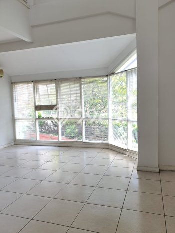 Rumah Elit LB 900m2 Siap Huni Desain Elegan di Puri Indah, Jakarta Barat Rumah Elit LB 900m2 Siap Huni Desain Elegan di Puri Indah, Jakarta Barat