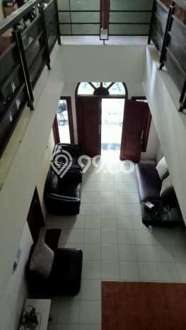 Kost untuk Dijual di Raya Darmo Punya 18 Kamar Kost untuk Dijual di Raya Darmo Punya 18 Kamar