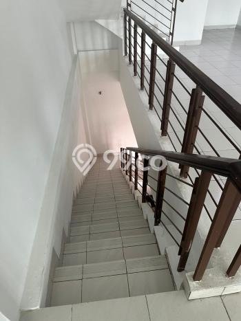Unit Ruko Dijual di BSD Tangerang Selatan Luas Tanah 75m2, Luas Bangunan 202m2 Unit Ruko Dijual di BSD Tangerang Selatan Luas Tanah 75m2, Luas Bangunan 202m2