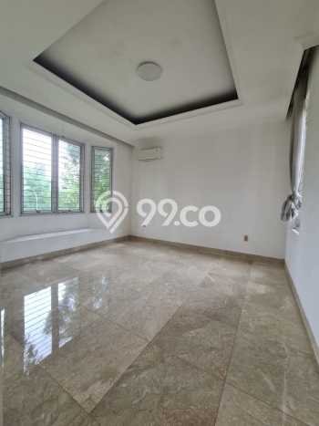 BEST LOCATION! Rumah kawasan Suvarna Sutera, Akses ke Tol, 5 KM, LT 330m² LB 350m² BEST LOCATION! Rumah kawasan Suvarna Sutera, Akses ke Tol, 5 KM, LT 330m² LB 350m²