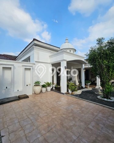 Siap Huni Rumah Mewah 4 Kamar di Jagakarsa Dekat ke Mana Pun Siap Huni Rumah Mewah 4 Kamar di Jagakarsa Dekat ke Mana Pun