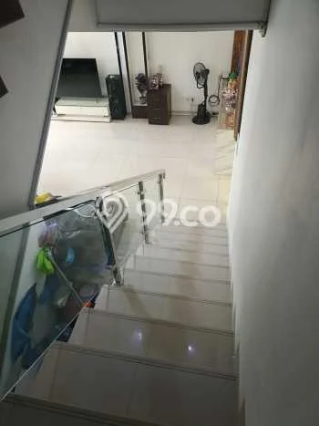 Siap Huni Rumah Mewah 5 Kamar di Cengkareng Dekat ke Mana Saja Siap Huni Rumah Mewah 5 Kamar di Cengkareng Dekat ke Mana Saja
