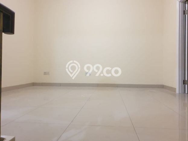 Rumah Asri area , 4 KM, Lingkungan Tenang, LT 230m2m² Bangunan 400m2m² Rumah Asri area , 4 KM, Lingkungan Tenang, LT 230m2m² Bangunan 400m2m²