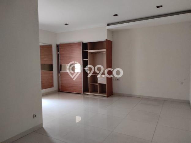 Rumah sewa siap pakai 3 KT di Muara Karang, Jakarta Utara Rumah sewa siap pakai 3 KT di Muara Karang, Jakarta Utara