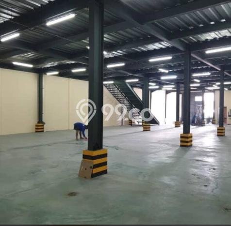 Disewakan Gudang di Kawasan Ramai Bandengan Luas 1425m2 Disewakan Gudang di Kawasan Ramai Bandengan Luas 1425m2