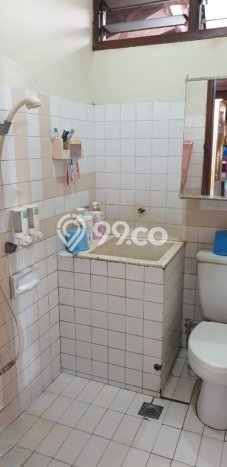 Kesempatan Memiliki Rumah 4 Kamar Tidur dan 2 Kamar Mandi di Turangga, Dekat Pusat Kota, Bandung Kesempatan Memiliki Rumah 4 Kamar Tidur dan 2 Kamar Mandi di Turangga, Dekat Pusat Kota, Bandung