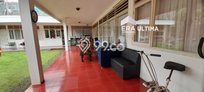 Jual Rumah Luas Elegan Dengan View Cantik di Gatot Subroto, Bandung Jual Rumah Luas Elegan Dengan View Cantik di Gatot Subroto, Bandung