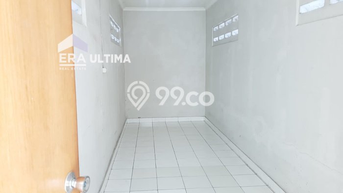 Disewakan! Rumah 3 Kamar Tidur &
2 Kamar Mandi di Mekar Wangi, Bandung Disewakan! Rumah 3 Kamar Tidur &
2 Kamar Mandi di Mekar Wangi, Bandung