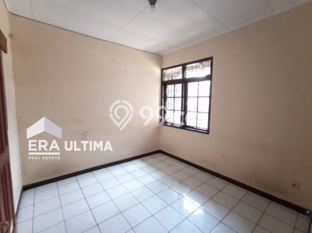 Lokasi terbaik! Rumah siap pakai disewakan di Kiaracondong LB 138m2 Lokasi terbaik! Rumah siap pakai disewakan di Kiaracondong LB 138m2