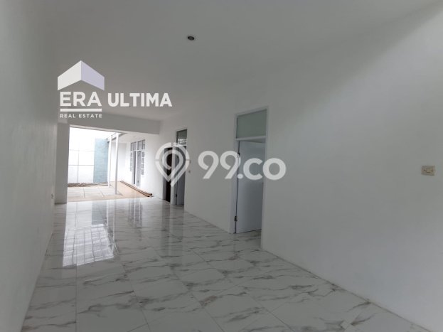 Rumah di Kopo, 2 KM, Pemandangan Kota, LT 190m2m² LB 165m2m² Rumah di Kopo, 2 KM, Pemandangan Kota, LT 190m2m² LB 165m2m²