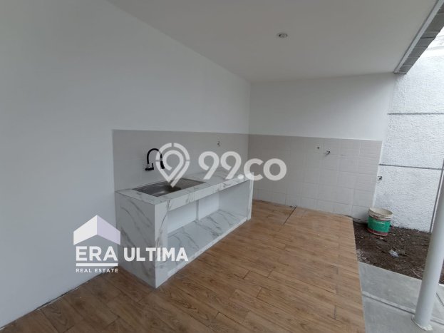 Rumah di Kopo, 2 KM, Pemandangan Kota, LT 190m2m² LB 165m2m² Rumah di Kopo, 2 KM, Pemandangan Kota, LT 190m2m² LB 165m2m²