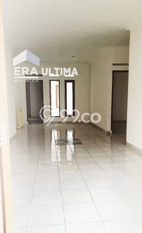 Rumah di BKR, 5 KT, Lingkungan Asri, LT 200m² Bangunan 350m² Rumah di BKR, 5 KT, Lingkungan Asri, LT 200m² Bangunan 350m²
