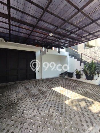 Jual Rumah Luas Megah Dengan View Cantik di Setra Duta, Bandung Jual Rumah Luas Megah Dengan View Cantik di Setra Duta, Bandung