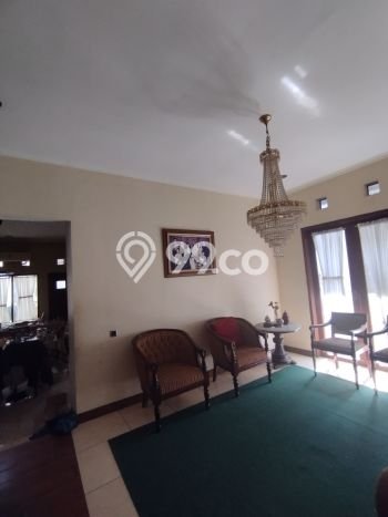Rumah Mewah LB 400m2 Siap Pakai Desain Elegan di Cigadung, Bandung Rumah Mewah LB 400m2 Siap Pakai Desain Elegan di Cigadung, Bandung