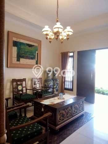 Rumah Elit Modern Tanpa Renovasi di Buah Batu Bandung Rumah Elit Modern Tanpa Renovasi di Buah Batu Bandung