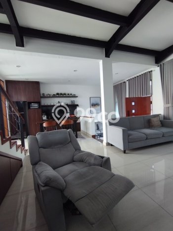 Jual Rumah Luas Megah Dengan View Cantik di Setra Duta, Bandung Jual Rumah Luas Megah Dengan View Cantik di Setra Duta, Bandung