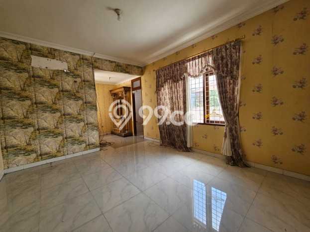 SPECIAL LISTING! Rumah area Cakung, 6 KT, Dekat Pusat Kota, LT 350m² LB 350m² SPECIAL LISTING! Rumah area Cakung, 6 KT, Dekat Pusat Kota, LT 350m² LB 350m²