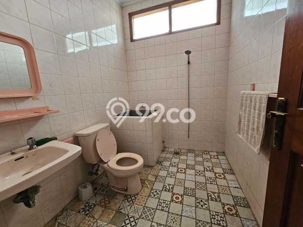 SPECIAL LISTING! Rumah area Cakung, 6 KT, Dekat Pusat Kota, LT 350m² LB 350m² SPECIAL LISTING! Rumah area Cakung, 6 KT, Dekat Pusat Kota, LT 350m² LB 350m²