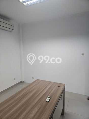 KAWASAN KOMERSIAL! Ruko Disewakan di Kelapa Gading, Luas 250m², Lokasi Premium KAWASAN KOMERSIAL! Ruko Disewakan di Kelapa Gading, Luas 250m², Lokasi Premium