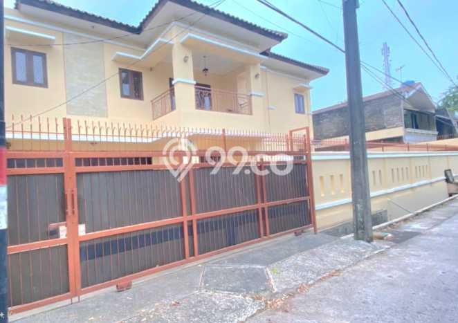 Rumah Mewah LB 198m2 Siap Huni Desain Elegan di Pondok Kelapa, Jakarta Timur Rumah Mewah LB 198m2 Siap Huni Desain Elegan di Pondok Kelapa, Jakarta Timur