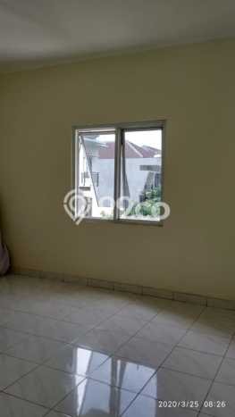HARGA TERBAIK! Rumah area Cakung, 4 KT, Area Sejuk, Luas 160m² Bangunan 140m² HARGA TERBAIK! Rumah area Cakung, 4 KT, Area Sejuk, Luas 160m² Bangunan 140m²