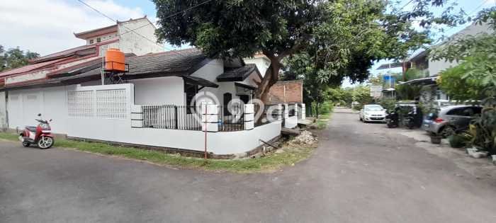Disewakan Rumah Konsep Modern di Cirebon Kota Cirebon dengan 7 Kamar Disewakan Rumah Konsep Modern di Cirebon Kota Cirebon dengan 7 Kamar