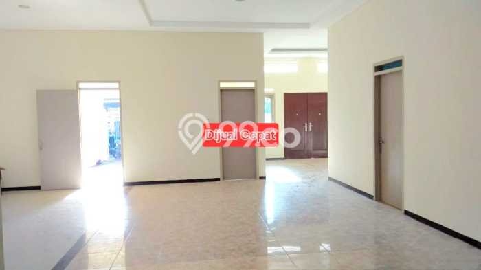 Rumah Luas Asri 4 KT Siap Pakai di Cirebon Kota Cirebon Rumah Luas Asri 4 KT Siap Pakai di Cirebon Kota Cirebon