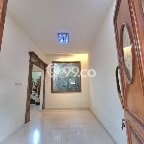 Rumah Mewah LB 600m2 Siap Huni Desain Elegan di Citra Garden, Jakarta Barat Rumah Mewah LB 600m2 Siap Huni Desain Elegan di Citra Garden, Jakarta Barat