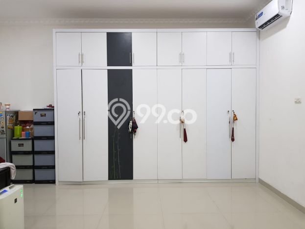 Hunian Mewah LB 250m2 Siap Pakai Desain Elegan di Kalideres, Jakarta Barat Hunian Mewah LB 250m2 Siap Pakai Desain Elegan di Kalideres, Jakarta Barat