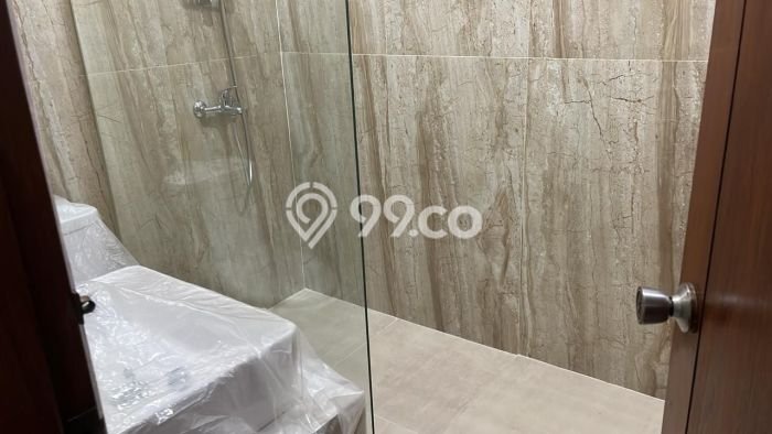 Ready to Use! Luxury House LT 300m2 Desain Modern di Joglo Ready to Use! Luxury House LT 300m2 Desain Modern di Joglo