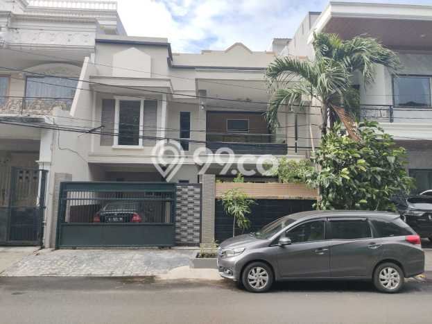 Rumah Mewah LB 360m2 Siap Huni Desain Elegan di Semanan, Jakarta Barat Rumah Mewah LB 360m2 Siap Huni Desain Elegan di Semanan, Jakarta Barat