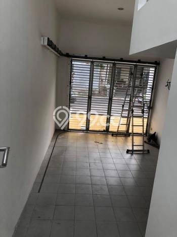 Jual Rumah Luas Elegan Dengan View Eksklusif di Citra Garden, Jakarta Barat Jual Rumah Luas Elegan Dengan View Eksklusif di Citra Garden, Jakarta Barat