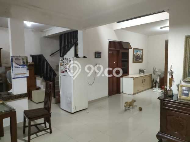 Rumah Mewah LB 360m2 Siap Huni Desain Elegan di Semanan, Jakarta Barat Rumah Mewah LB 360m2 Siap Huni Desain Elegan di Semanan, Jakarta Barat