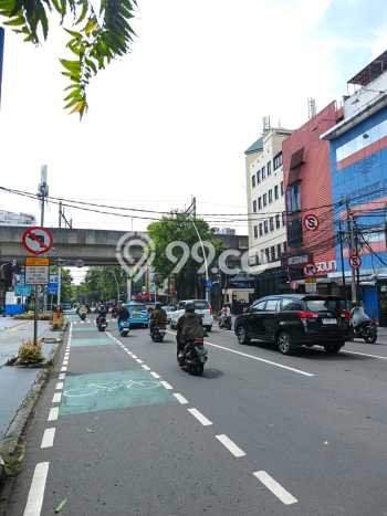 Lokasi Strategis! Dijual Ruko Bisnis di Kebayoran Baru, Jakarta Selatan Kondisi Baik Lokasi Strategis! Dijual Ruko Bisnis di Kebayoran Baru, Jakarta Selatan Kondisi Baik