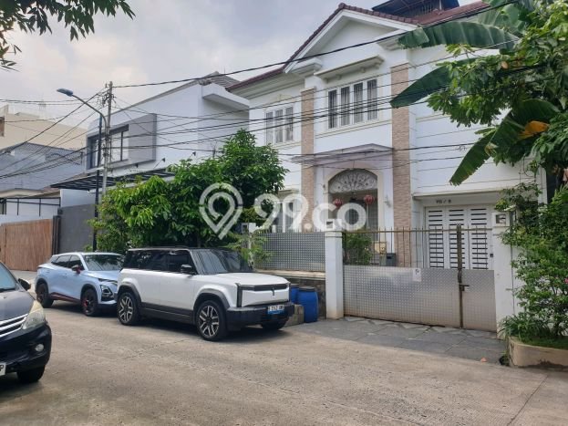Rumah Mewah LB 450m2 Siap Pakai Desain Elegan di Pluit, Jakarta Utara Rumah Mewah LB 450m2 Siap Pakai Desain Elegan di Pluit, Jakarta Utara