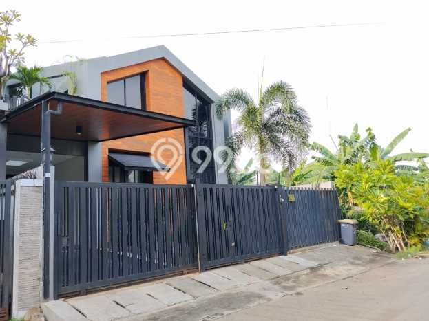 Dijual Rumah Mewah Elegan Dengan View Cantik di Kav DKI, Jakarta Barat Dijual Rumah Mewah Elegan Dengan View Cantik di Kav DKI, Jakarta Barat