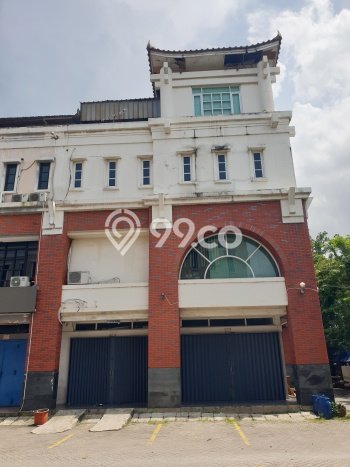 Ruko Dijual di Jakarta Utara LT 131m2 & LB 300m2 Lokasi Terbaik! Ruko Dijual di Jakarta Utara LT 131m2 & LB 300m2 Lokasi Terbaik!