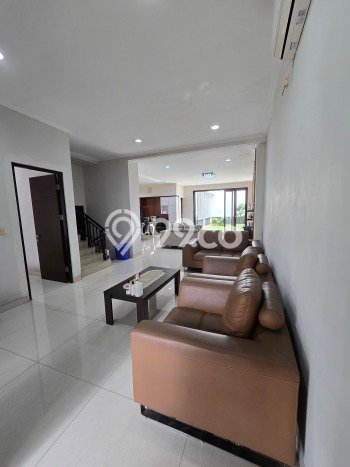 Ready to Use! Premium House LT 220m2 Desain Modern di Green Lake City Ready to Use! Premium House LT 220m2 Desain Modern di Green Lake City