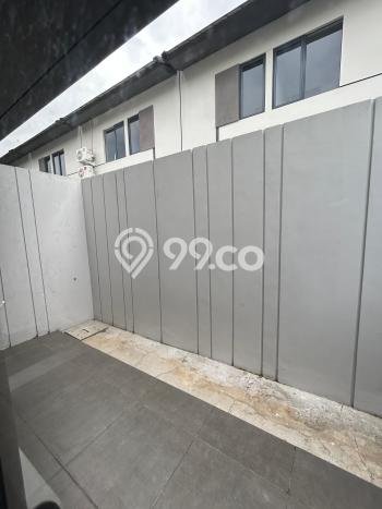 Disewakan! Rumah 3 Kamar Tidur &
2 Kamar Mandi di Gading Serpong, Tangerang Disewakan! Rumah 3 Kamar Tidur &
2 Kamar Mandi di Gading Serpong, Tangerang