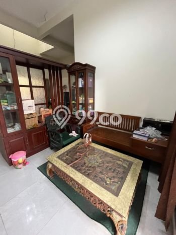 Jual Rumah Bagus Siap Huni LB 200m2 di Sukolilo, Surabaya Jual Rumah Bagus Siap Huni LB 200m2 di Sukolilo, Surabaya