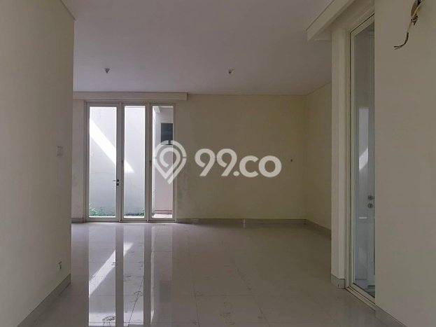 Rumah di Tandes, Surabaya, Luas 160m2m² LB 185m2m² Rumah di Tandes, Surabaya, Luas 160m2m² LB 185m2m²