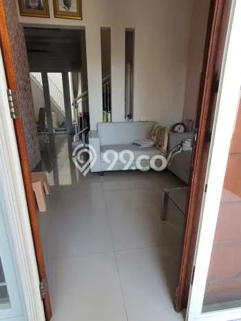 For Sale Hunian Rumah Nyaman 4 Kamar di Sutorejo, Surabaya For Sale Hunian Rumah Nyaman 4 Kamar di Sutorejo, Surabaya