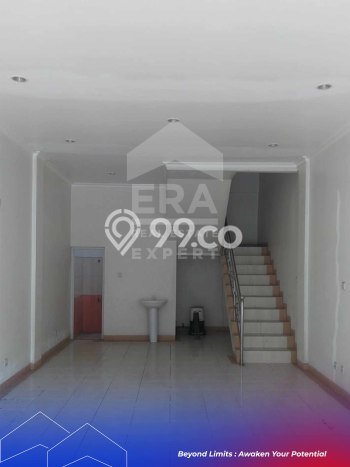 HARGA SPESIAL! Ruko di Condet, Luas 108m², Area Strategis HARGA SPESIAL! Ruko di Condet, Luas 108m², Area Strategis