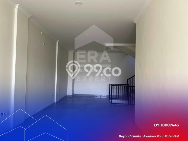 Ruko Dijual di Jakarta Timur LT 133m2 & LB 210m2 Lokasi Terbaik! Ruko Dijual di Jakarta Timur LT 133m2 & LB 210m2 Lokasi Terbaik!