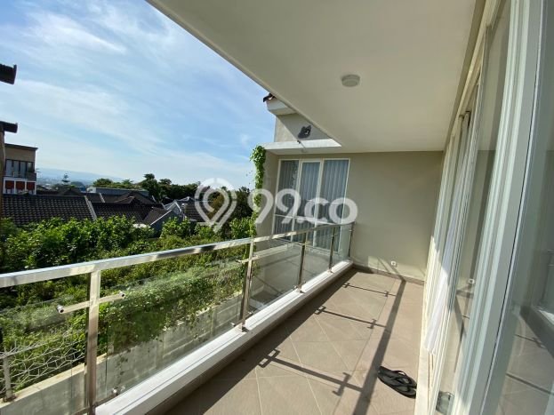 Ready to Use! Luxury House LT 258m2 Desain Modern di Villa Puncak Tidar Ready to Use! Luxury House LT 258m2 Desain Modern di Villa Puncak Tidar