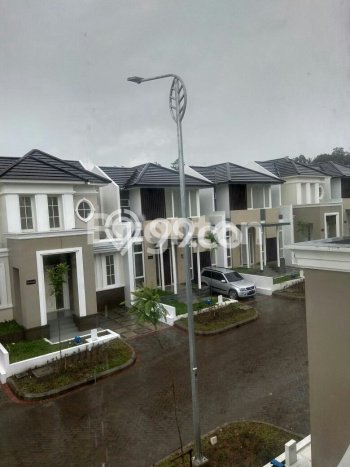 Rumah Modern 4 KT di Buring Malang Rumah Modern 4 KT di Buring Malang