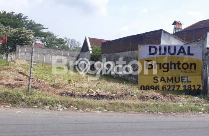 Tanah di , Luas 703m2m², Kawasan Bisnis Tanah di , Luas 703m2m², Kawasan Bisnis